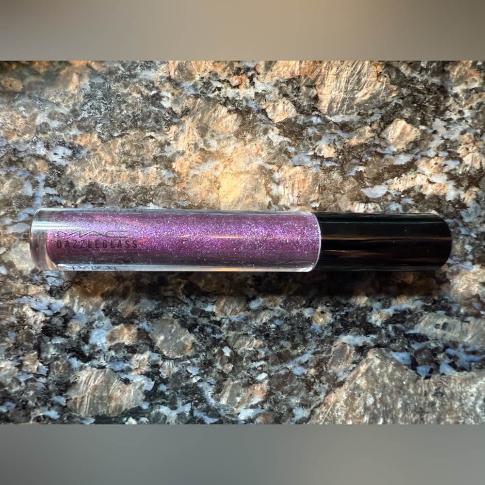 MAC cosmetics Dazzle Glass “Boys go crazy” Glittery Purple Lip Gloss no box